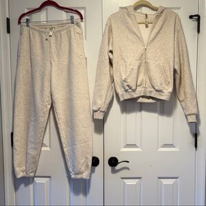 SKIMS NWOT Oatmeal Zip Up & Jogger Set